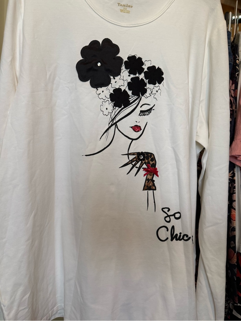 TanJay White 'So Chic' Floral Graphic Long Sleeve Top